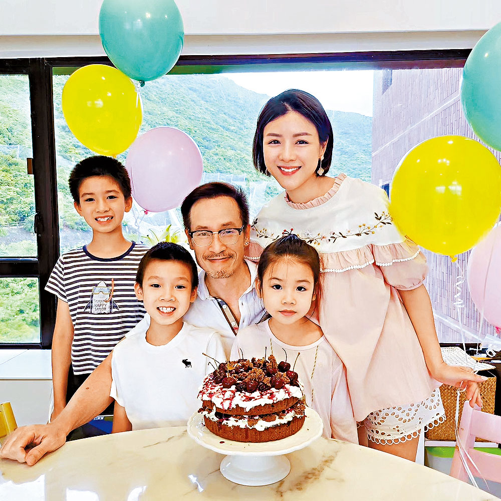 陳豪爆仔女課外活動仲忙過自己,但強調兩公婆並非怪獸家長。