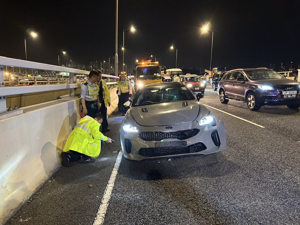 被波及的另外兩部私家車。