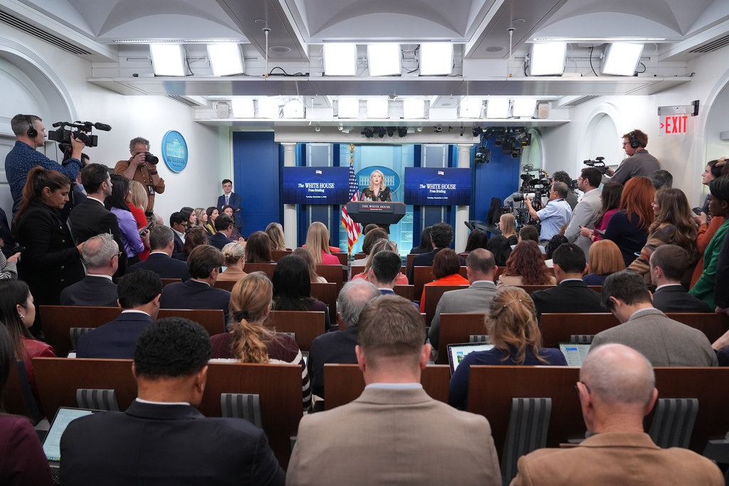 萊維特稱受停擺影響，10月的通脹數據和就業報告或不會發布。美聯社