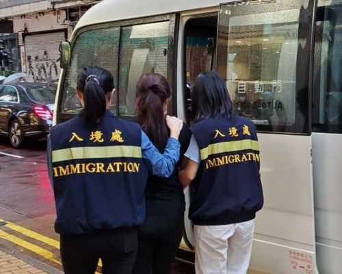 入境處周四進行反非法勞工行動,共拘捕11人。政府新聞處圖片