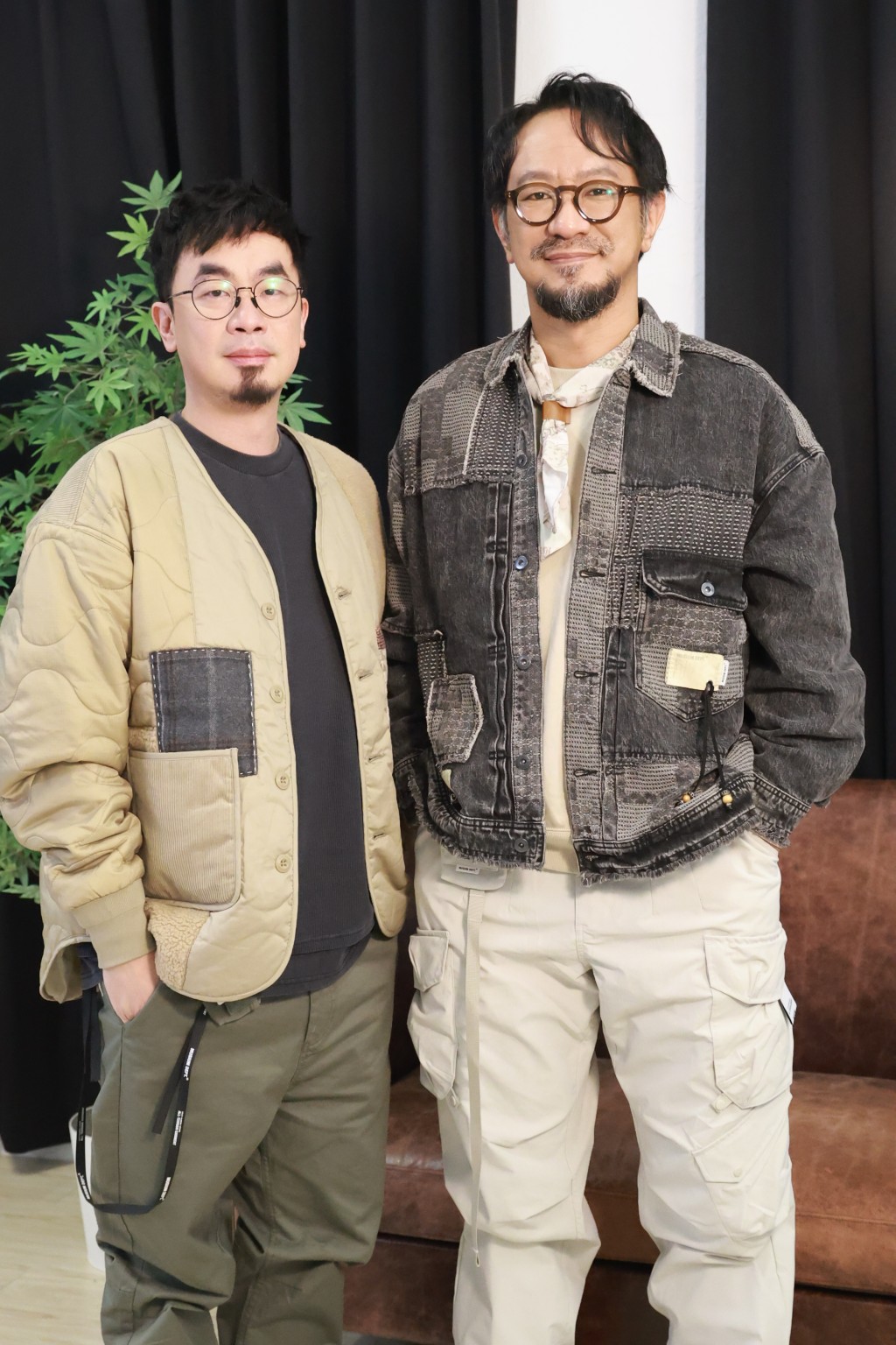 舞台剧《三一万能合》由朱谦、Mathew合导，后者兼任主演。