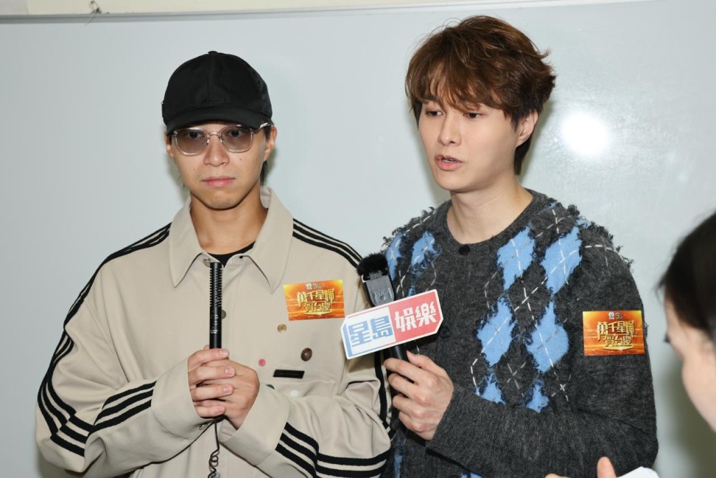 提到兩人已是前輩,吳業坤指胡鴻鈞才是大師兄,皆因當年《巨聲》對方名次比較高。 提到兩人已是前輩,吳業坤指胡鴻鈞才是大師兄,皆因當年《巨聲》對方名次比較高。