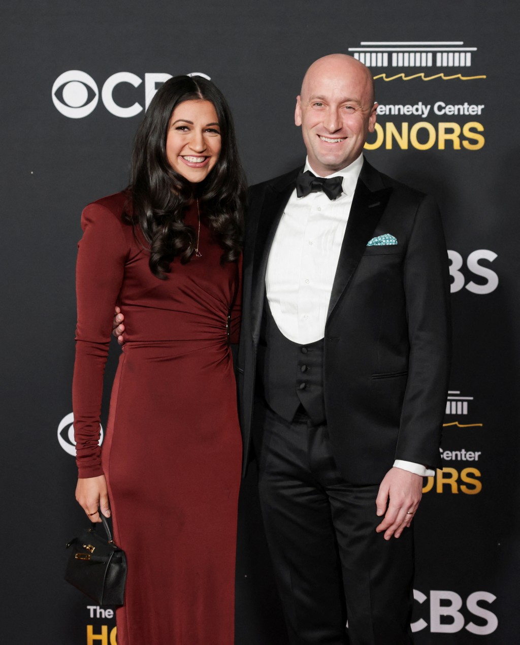 特朗普的副幕僚長米勒（右）與妻子凱蒂.米勒出席公開活動時合攝。路透社