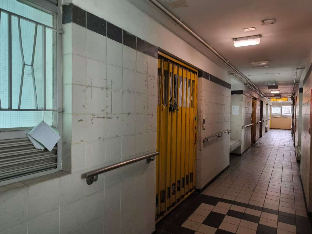 涉事走廊雜物已清理。梁文廣議辦提供 涉事走廊雜物已清理。梁文廣議辦提供