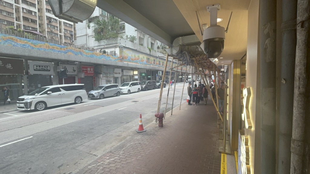 現場設有閉路電視鏡頭。 現場設有閉路電視鏡頭。