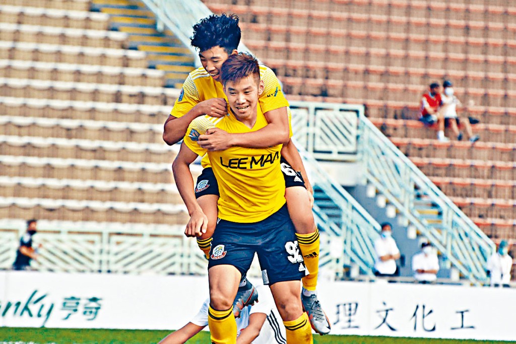 理文在A组少踢一场下落后榜首杰志一分,战意同样旺盛。