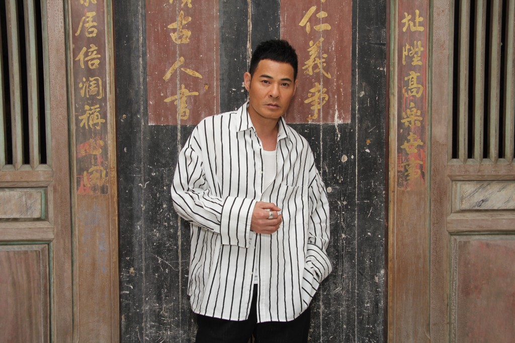 Ben形容今次演的「Nic Sir」查案雖醒,但追女仔卻好鬼蠢。