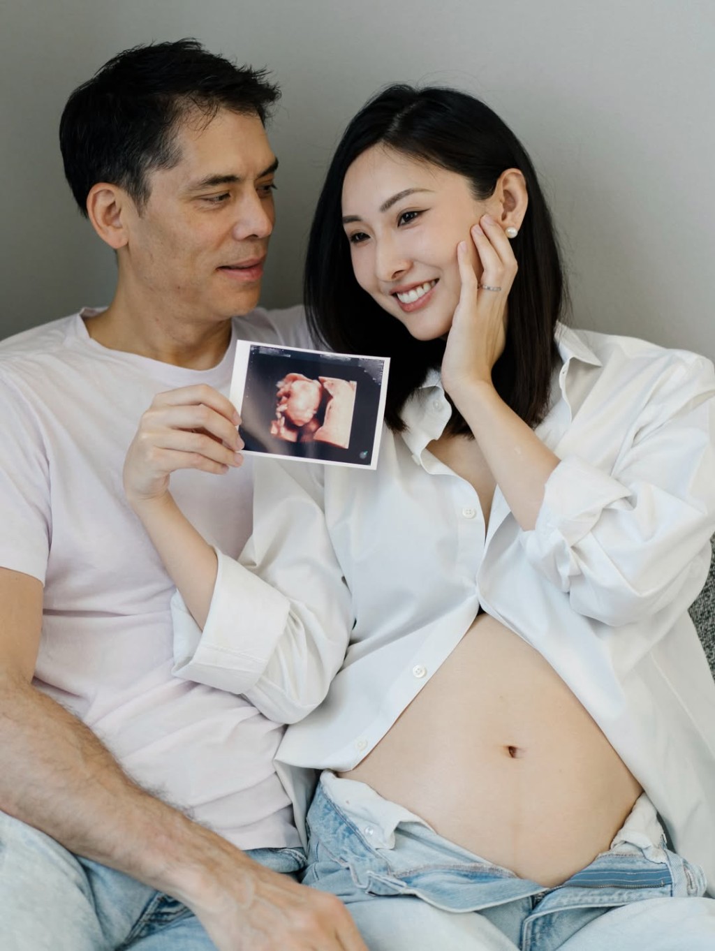 陳約臨肥肚不肥身。 陳約臨肥肚不肥身。