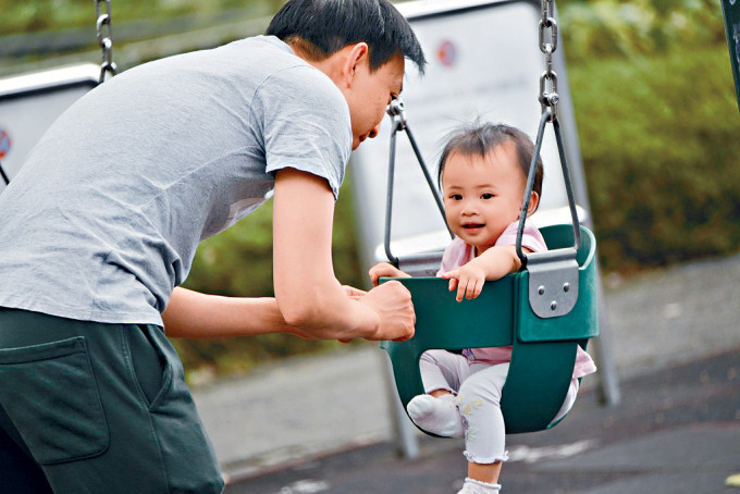 為期3年的2萬元新生嬰兒獎勵金將於今年10月屆滿 為期3年的2萬元新生嬰兒獎勵金將於今年10月屆滿