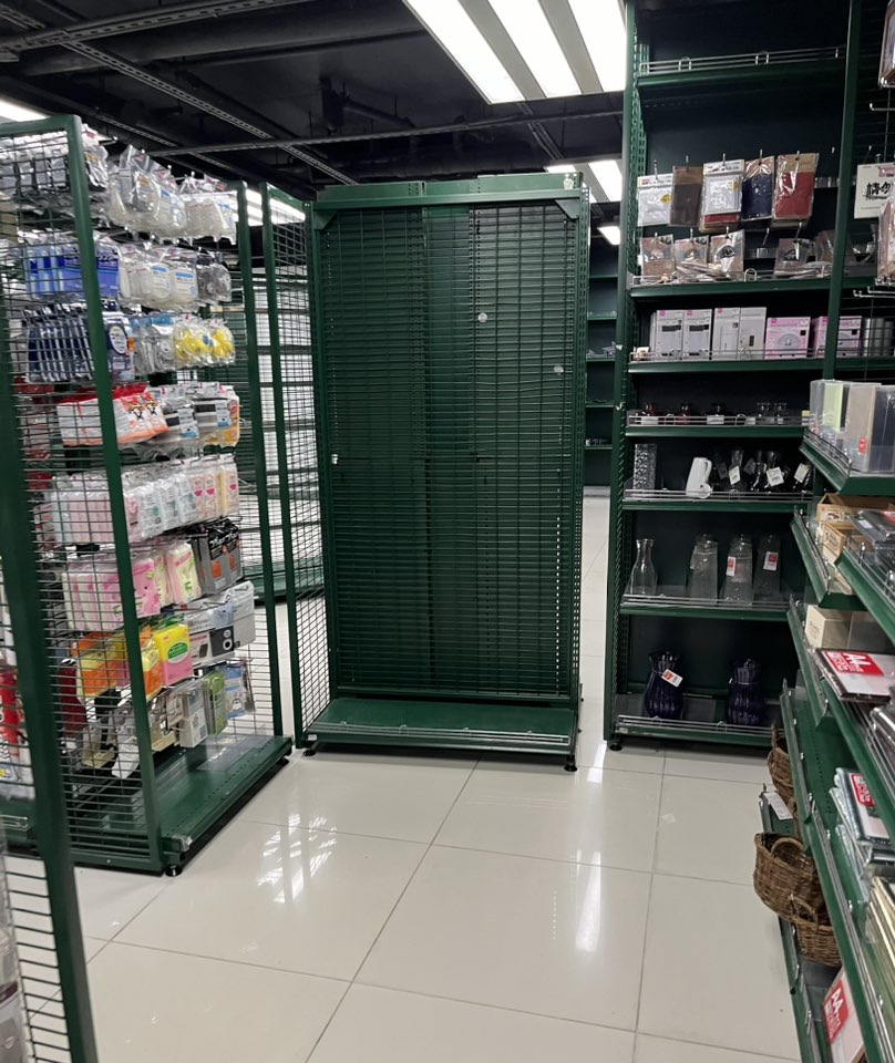有網民指九龍城廣場AEON已經開始清拆部分貨架。FB@AEON Stores 關注組 有網民指九龍城廣場AEON已經開始清拆部分貨架。FB@AEON Stores 關注組