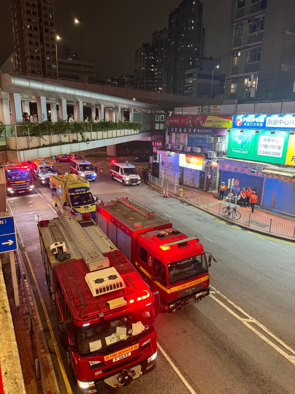 消防赶至将火救熄。荃湾区议员葛兆源FB 