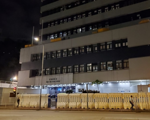警方早前證實,接報有人稱在荃灣警署遭警強姦。 資料圖片