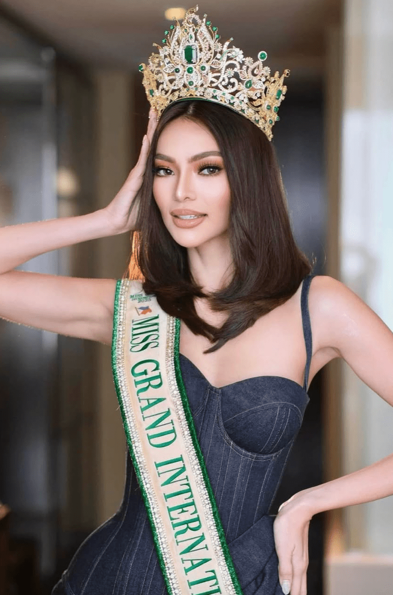 比賽最終由來自菲律賓邦板牙省的30歲佳麗艾瑪·提格勞(Emma Tiglao)奪得冠軍。Emma Tiglao fb 比賽最終由來自菲律賓邦板牙省的30歲佳麗艾瑪·提格勞(Emma Tiglao)奪得冠軍。Emma Tiglao fb