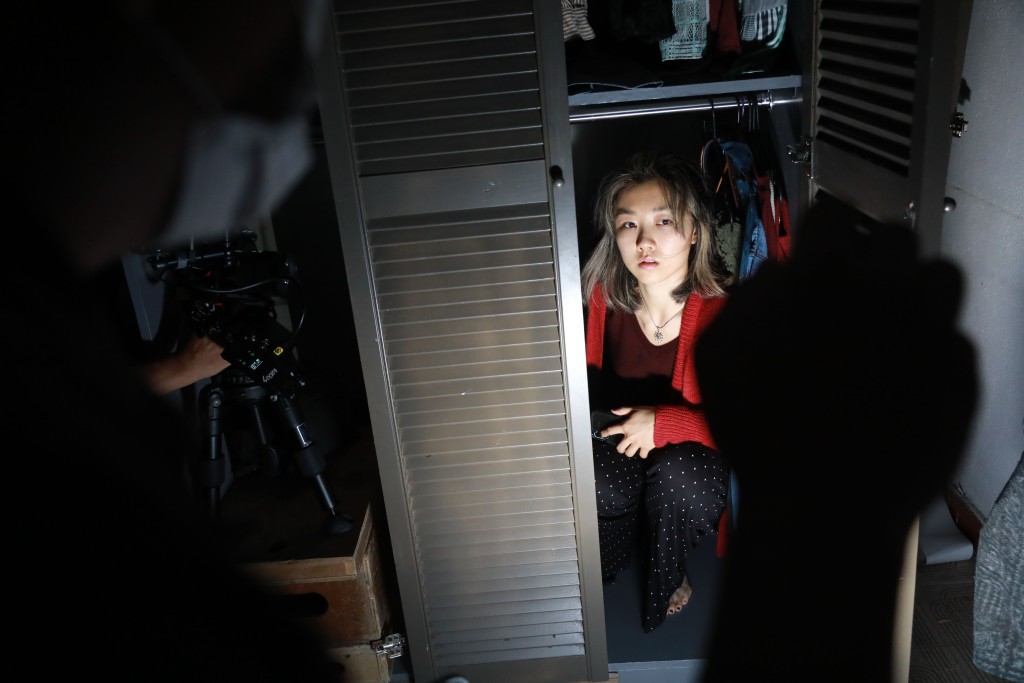 開始懷疑人生。