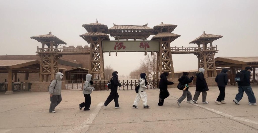 親身感受陽關大漠，蒼涼雄渾的邊塞氣韻。（作者提供）