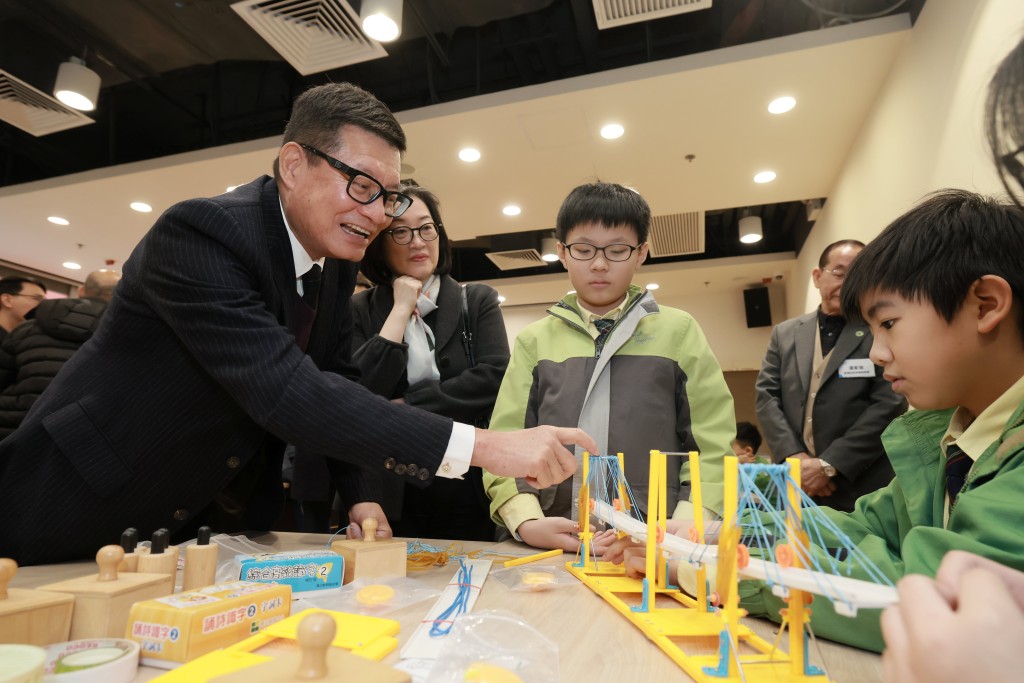 議會近年推出「STEAM UP想建理」教材，以生動有趣的方式讓學生認識各種建造業知識。