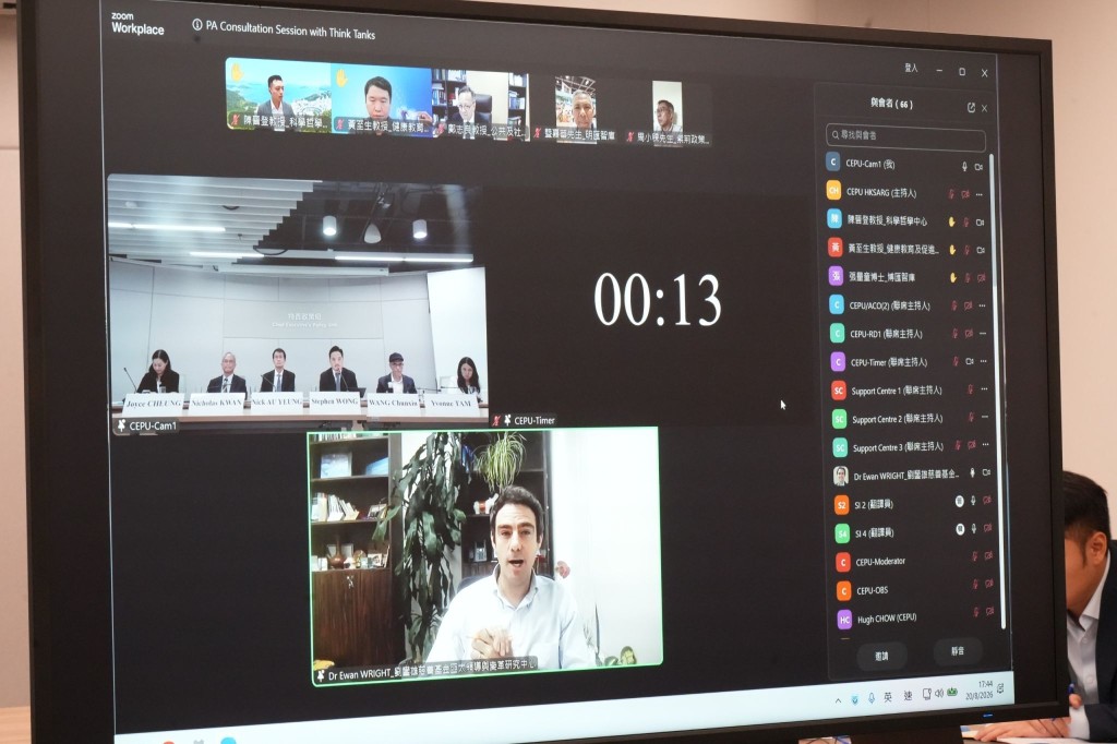 他們就其關注及具研究基礎的議題踴躍提出建議，內容涉及香港短、中期面對的各項挑戰。