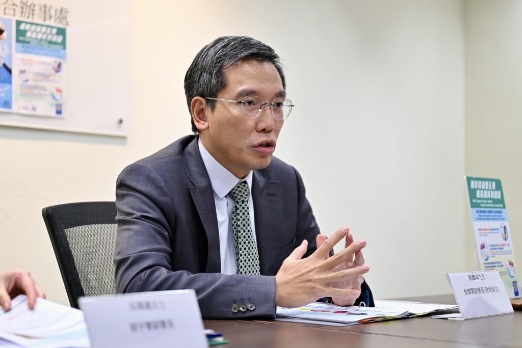 姚繼卓表示，期望透過物管公司作中介，協助住戶就維修及賠償達成共識。