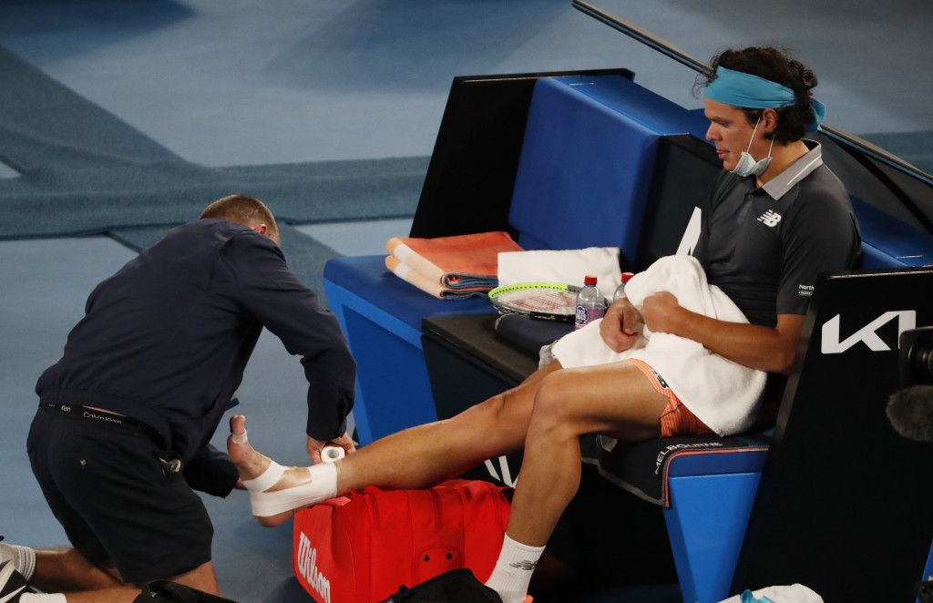 拉奧斯今年一月出戰澳網時，曾因右足踝受傷接受治療。Reuters