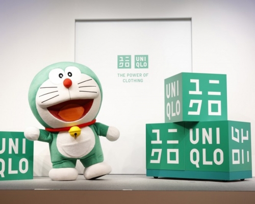 Uniqlo品牌LOGO也將同步轉為綠色。（Uniqlo圖片）