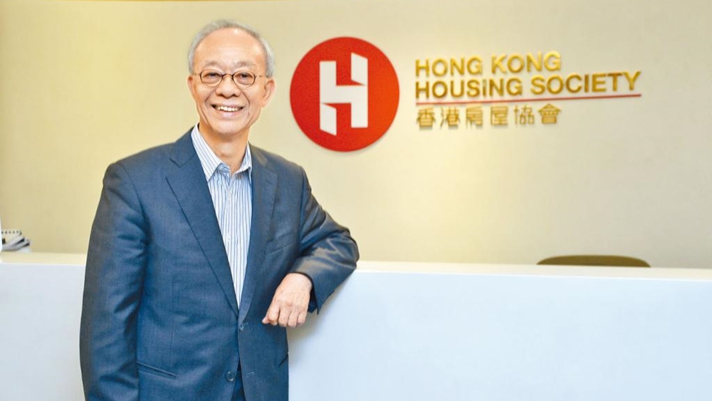 鄔滿海認為，近年公屋落成未能配合需求。