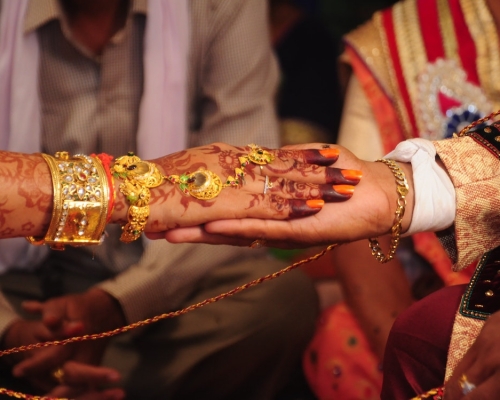 包辦婚姻在印度十分普遍。unsplash圖片(示意圖)