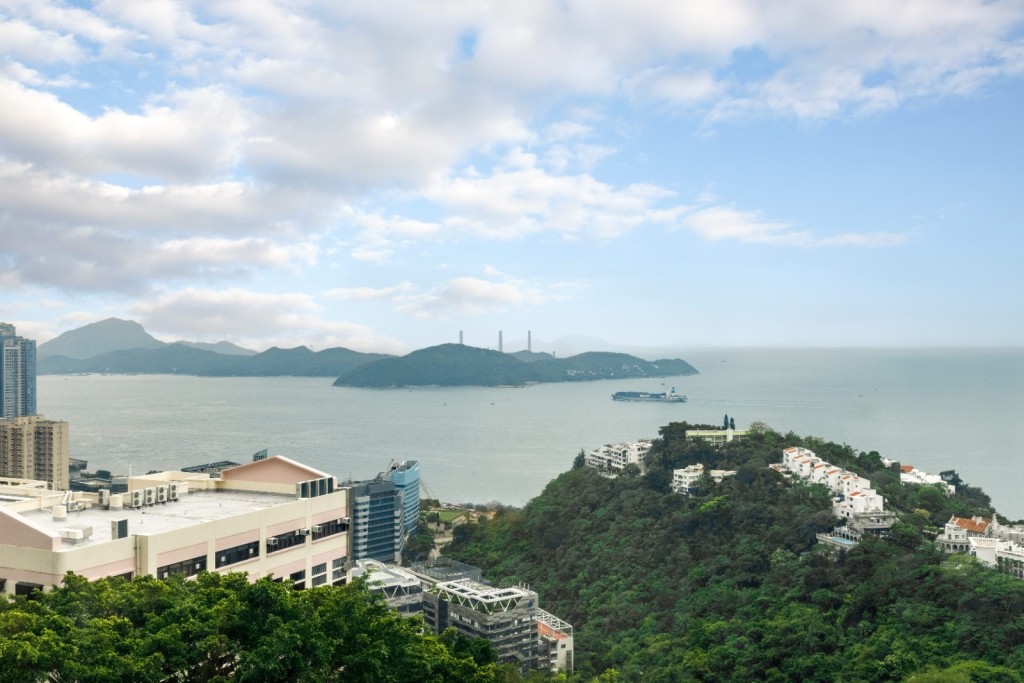 單位飽覽山海雙景，視野甚為開闊，視野無阻。