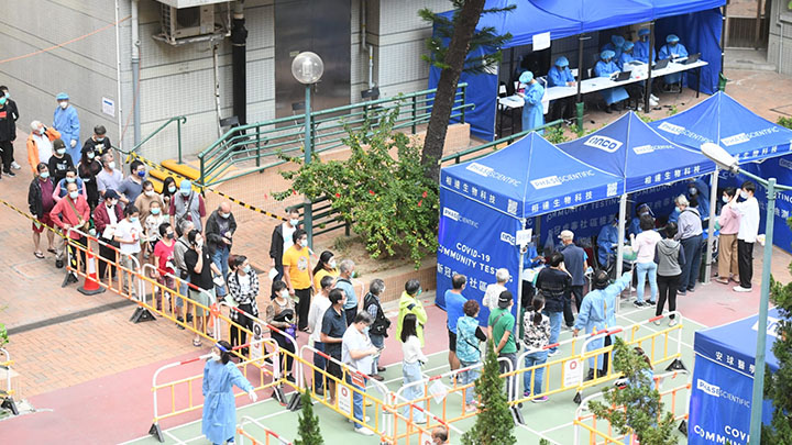 屯門寶田邨第5座圍封強檢。
