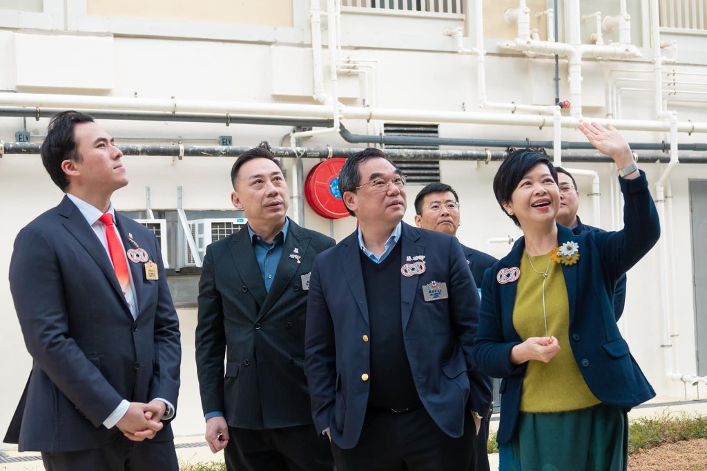 何永賢指，項目設計用心，不但善用空間設有露台，其中一座大樓更配備電梯。何永賢FB