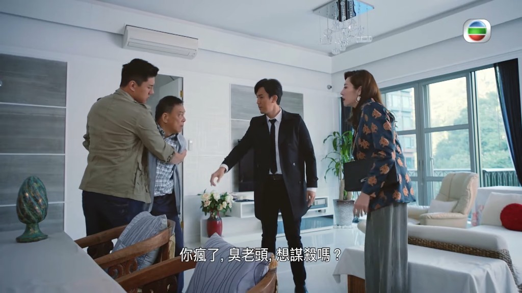 近年拍過《法證先鋒IV》。 近年拍過《法證先鋒IV》。