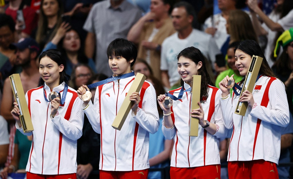 國家隊破亞洲紀錄奪女子4X100米自由泳接力銅牌。Reuters