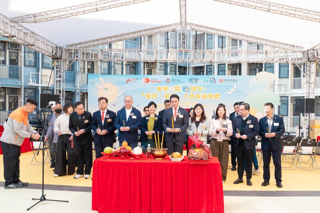 何永賢昨日（29日）出席「流浮．東寓」入伙禮。何永賢FB