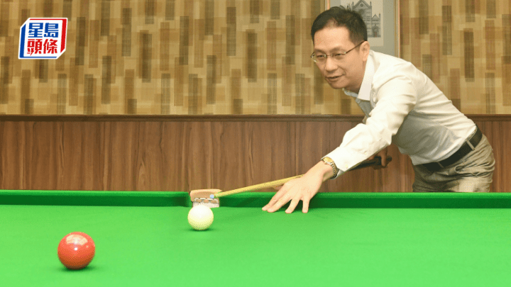 中國香港桌球總會主席羅永聰接受本報訪問時透露,目前已有30多間桌球館提出申請放寬入場年齡限制。何君健攝