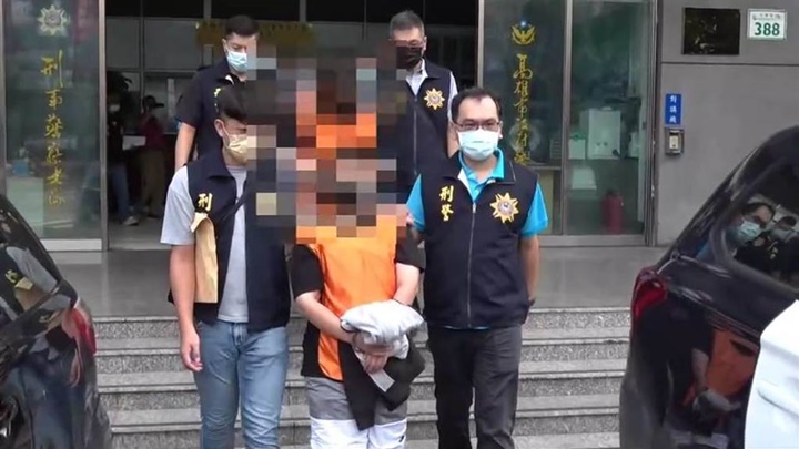 高雄警方根據網民舉報破獲一個人蛇集團,8人被拘捕。中時圖片