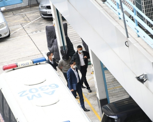 部分男疑犯。