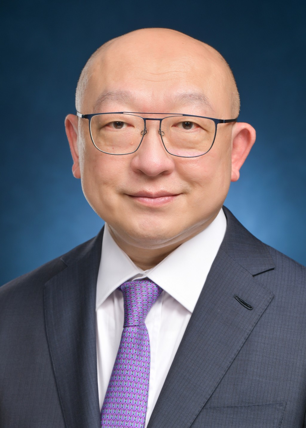 政府產業署署長馮建業將展開退休前休假。