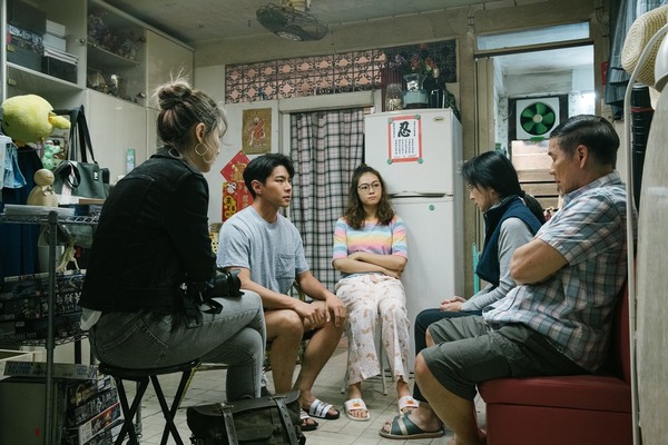網民熱議，供樓開支是公屋住戶難以克服的重點。（《香港愛情故事》劇照）