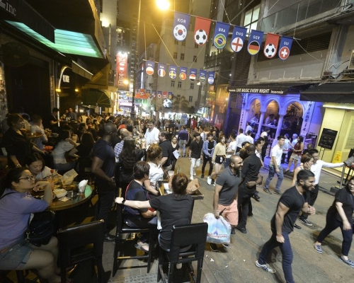 現時全港約有1300間酒吧,如每間酒吧得到6萬元去計,業界就可獲7800萬元援助。資料圖片