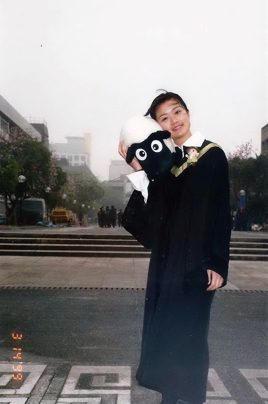 方健儀在大學時期，曾患上抑鬱，要停學半個學期治療休養。