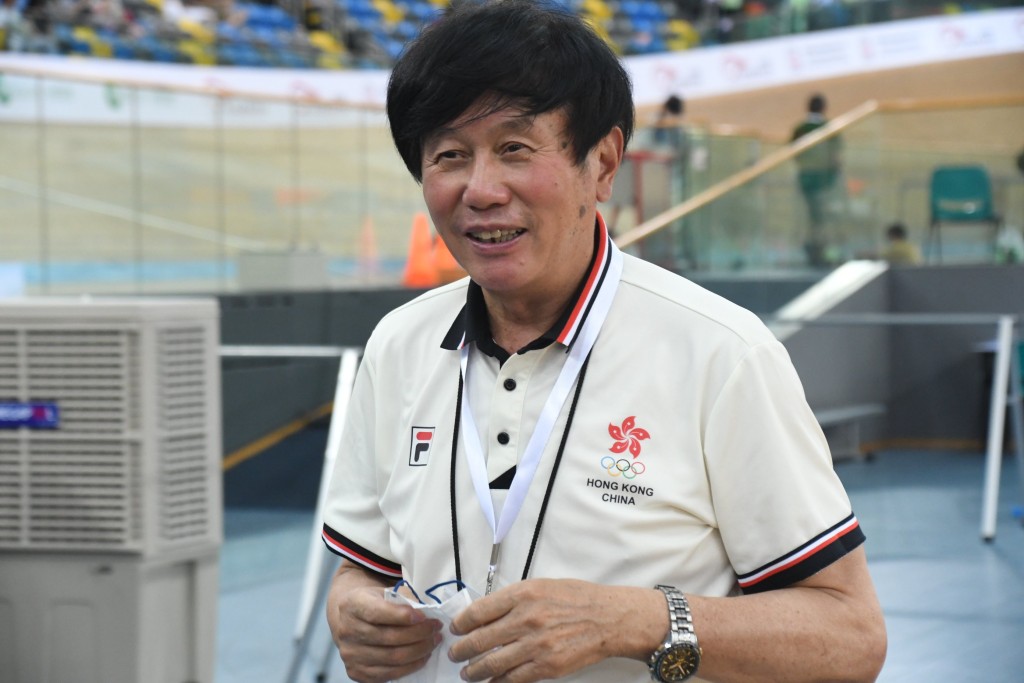 香港單車隊總教練沈金康點名看好李思穎接棒。吳家祺攝