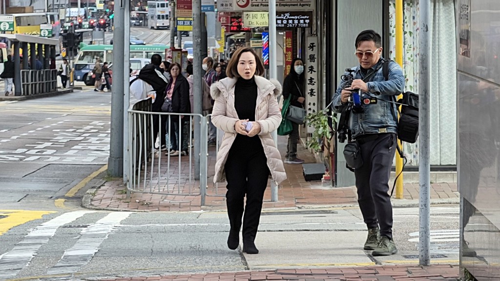 陳家珮到警署錄取口供。黃文威攝