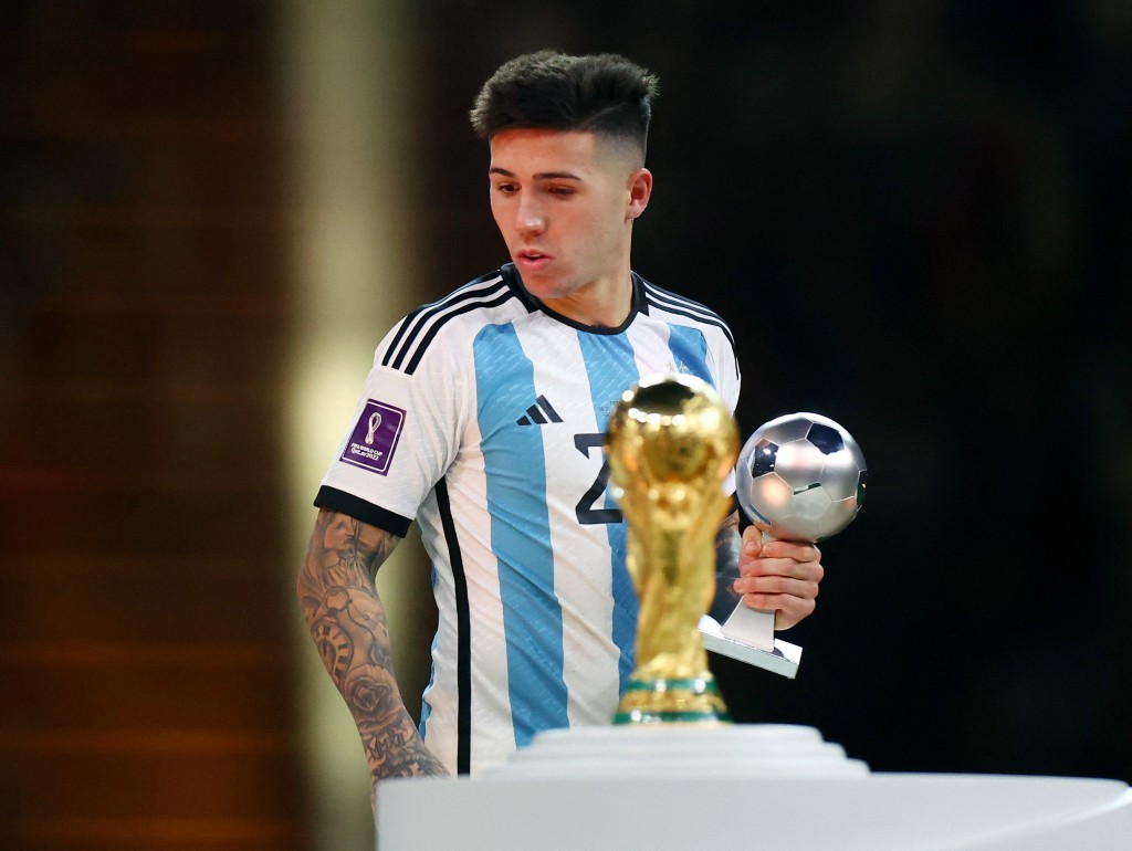 安素費南迪斯當選世盃最佳年青球員。Reuters