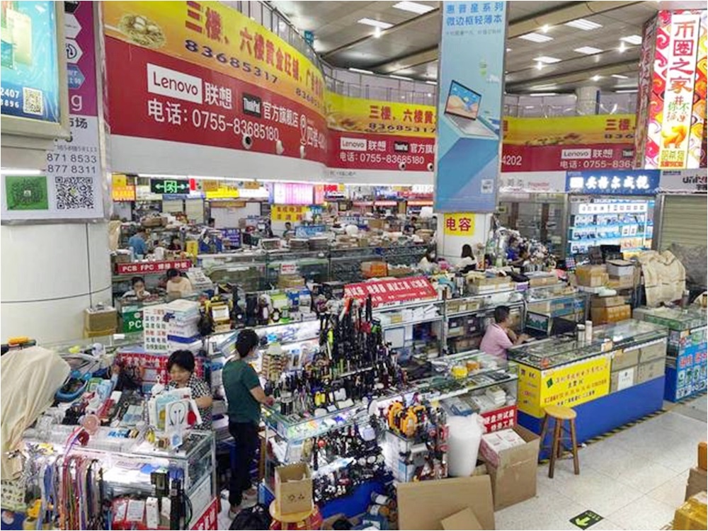大樓內仍有商戶正在發貨。網圖