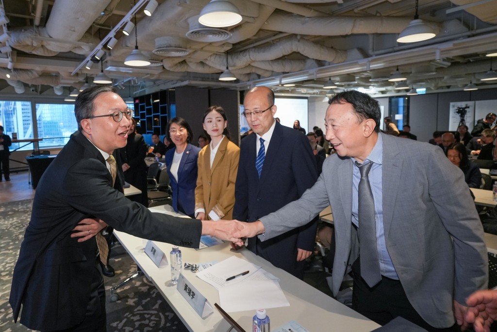 林定國表示,仲裁制度是國家解決經濟糾紛的重要法律制度,是涉外法治的重要組成部分。林定國FB 林定國表示,仲裁制度是國家解決經濟糾紛的重要法律制度,是涉外法治的重要組成部分。林定國FB