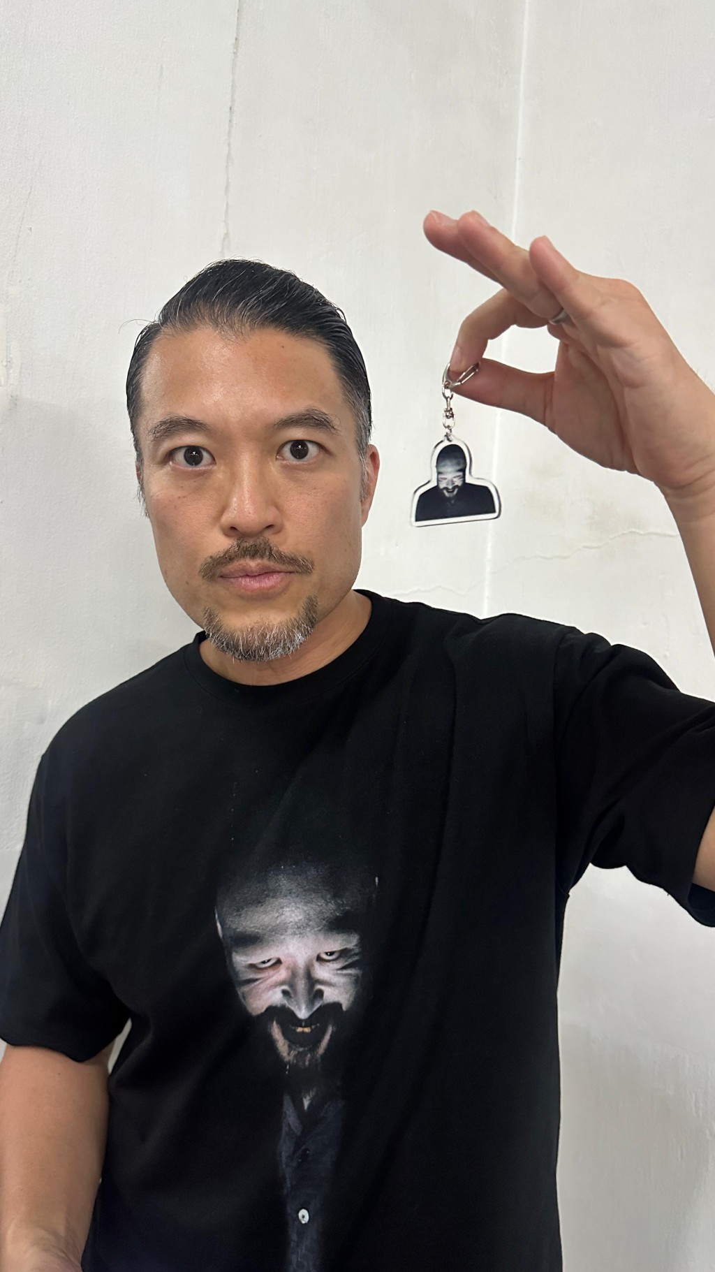 Brian自费印了限量版10件「痴头tee」送给现场观众。