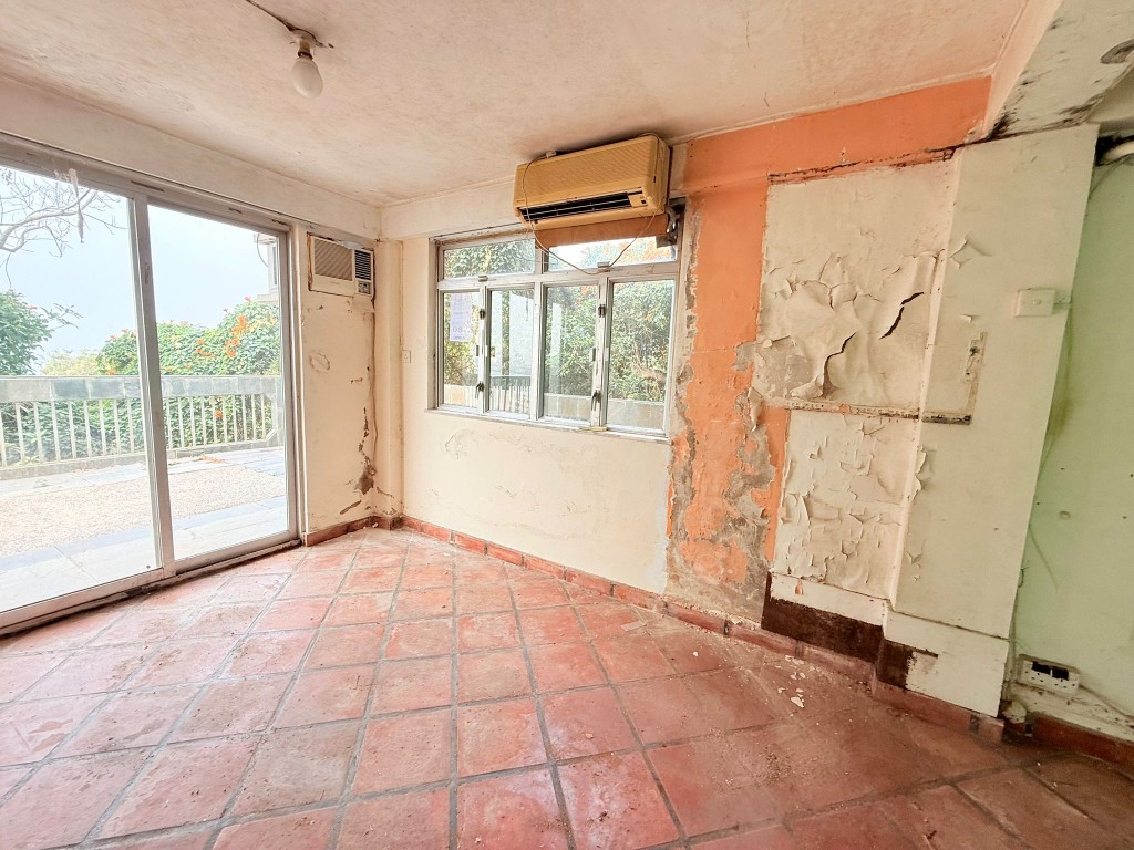 大廳呈長方設計,空間寬闊,住戶可按個人需求放置家具。 大廳呈長方設計,空間寬闊,住戶可按個人需求放置家具。