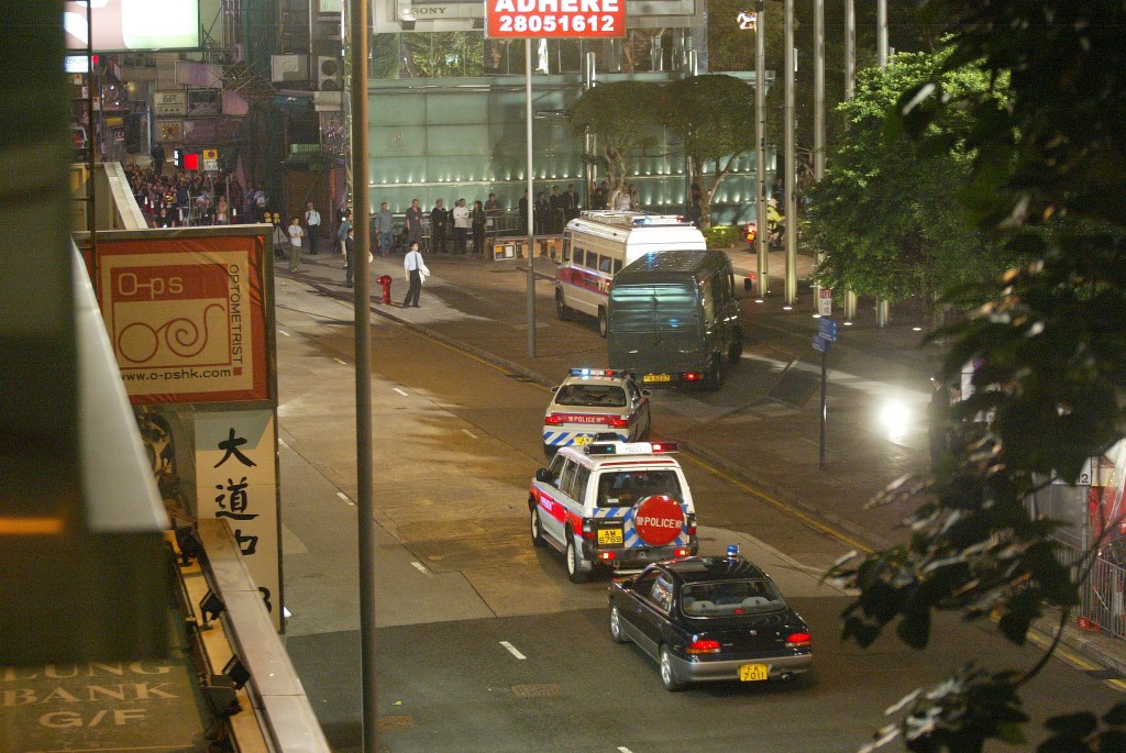 《蝙蝠俠：黑夜之神》2007年在香港取景，警方安排大量人手維持秩序。