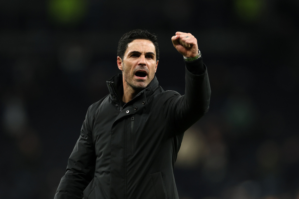 阿迪達領軍的阿仙奴頂住壓力取得勝仗。美聯社