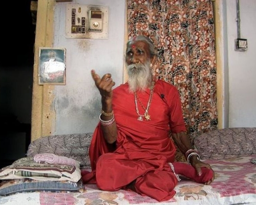 印度瑜伽大師賈尼(Prahlad Jani)。 網圖
