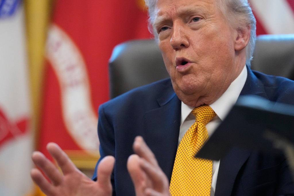 特朗普强调，强调，动武是为了阻止德黑兰当局取得核武的必要措施。美联社